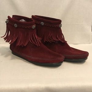 Minnetonka burgundy moccasin booties with fringe